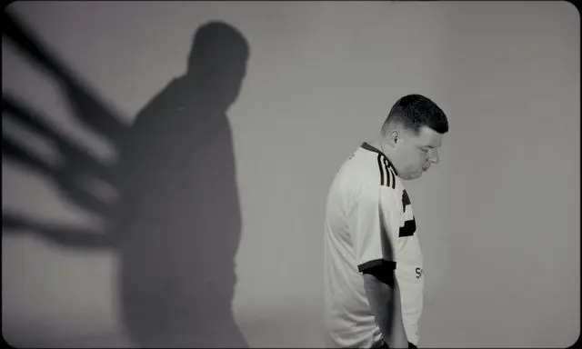 Nevmore - Mirrors - still2